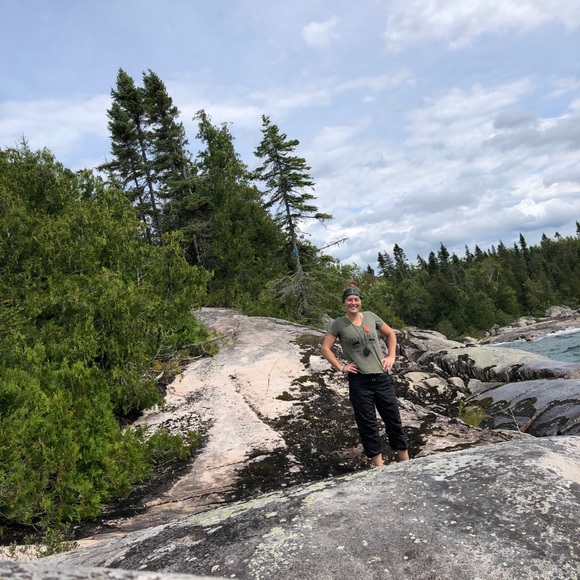 Meet your Posher, Alexavia - Picture 1 of 1